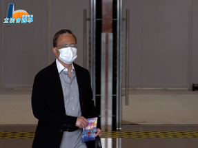 立法會選舉 | 李澤鉅祝願選舉成功　李民橋冀加快推動災後重建