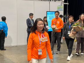 Newcomer Elaine Chik, Stanley Ng win in HK Island East