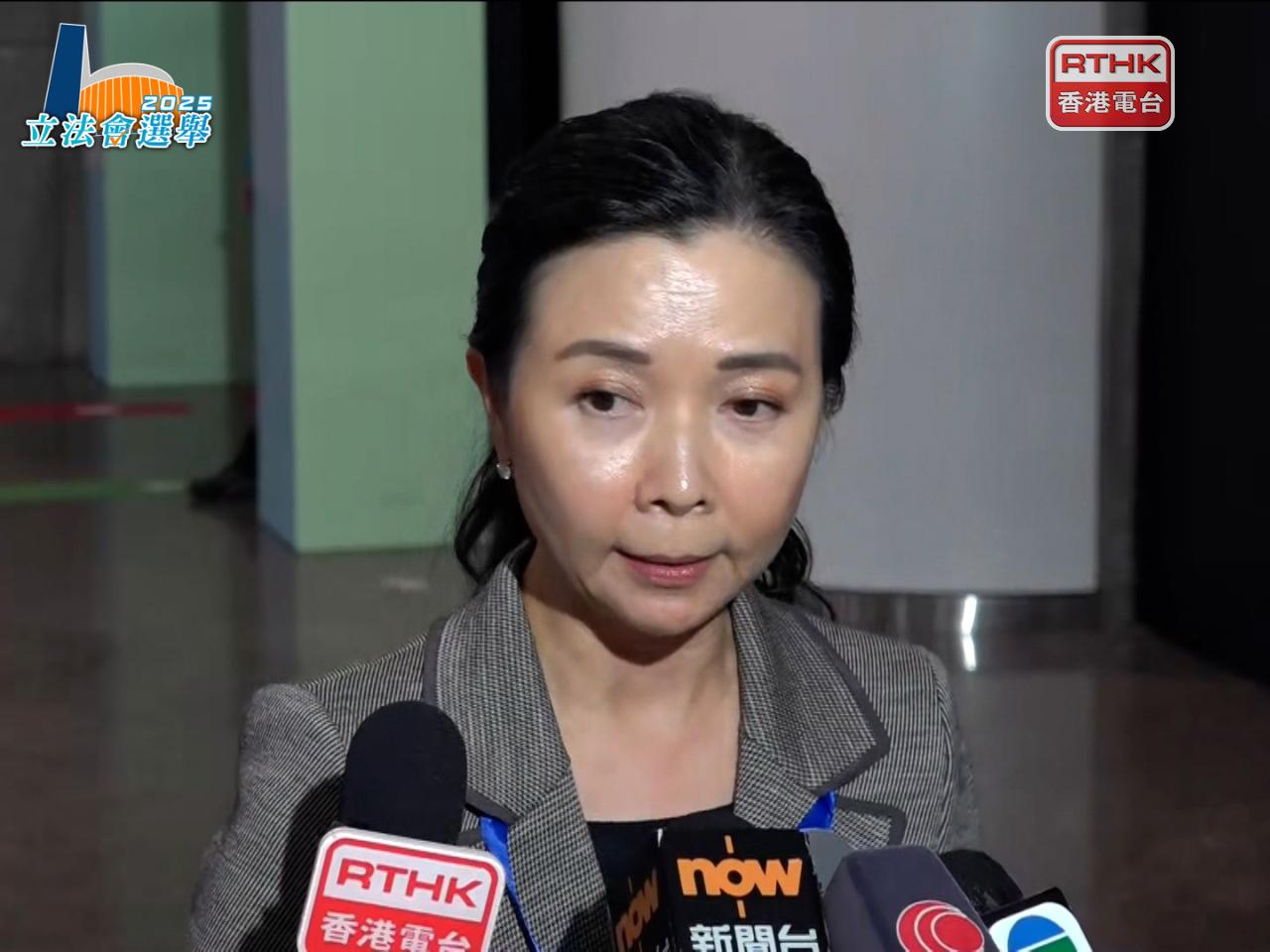 謝邱安儀表示，自己於不足兩個月前才決定參選，在宣傳上較遲起步。（梁煜倫攝）