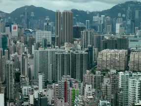 中原地產數據顯示，今年首11個月，400萬元以下的一、二手私人住宅買賣逾1.26萬宗，預料全年達1.3萬宗。（港台圖片）