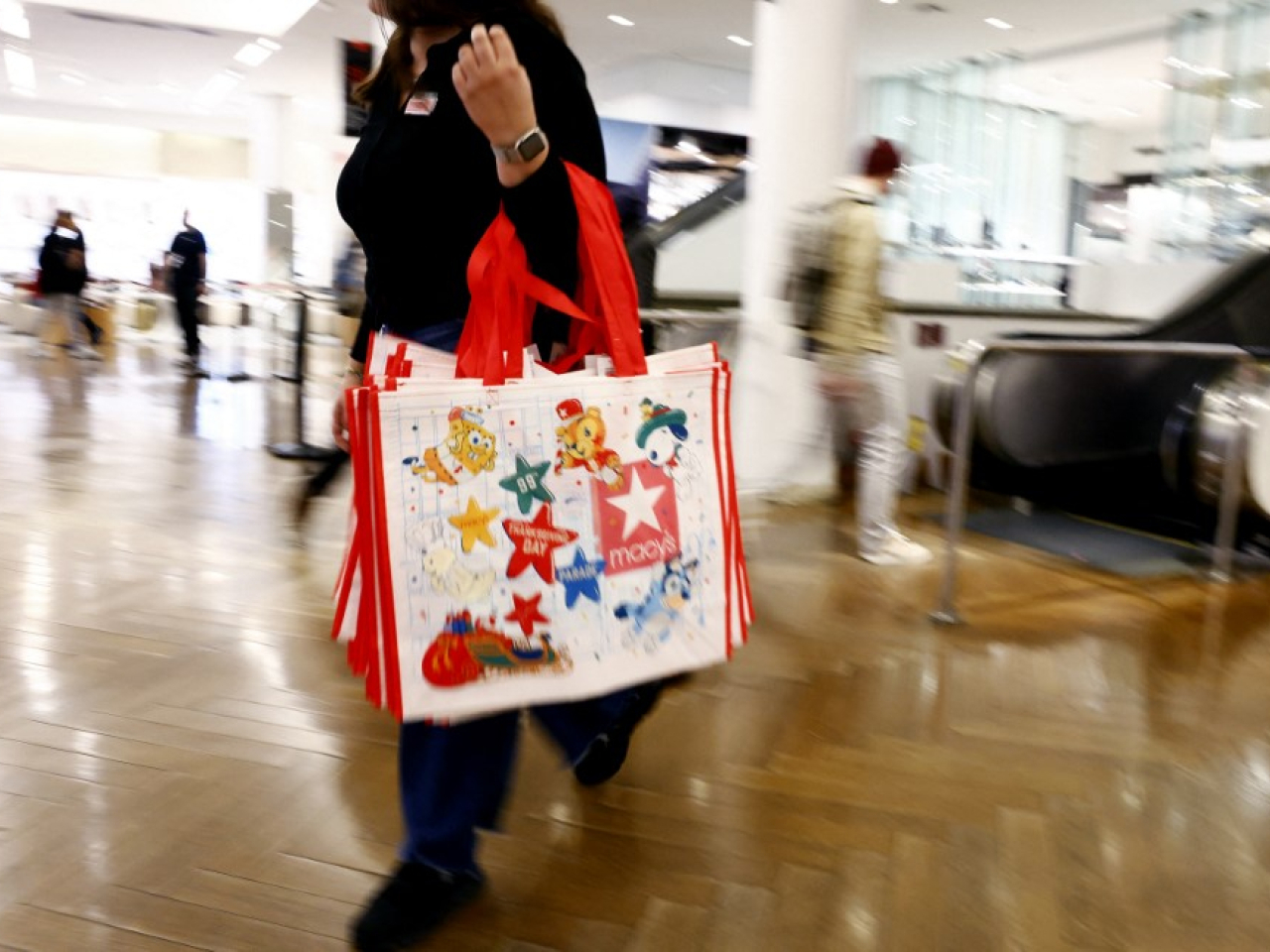 有34%小型企業提高平均售價，比例比10月急升13個百分點，升至逾兩年半以來最高，亦是歷來最大單月升幅。（法新社資料圖片）