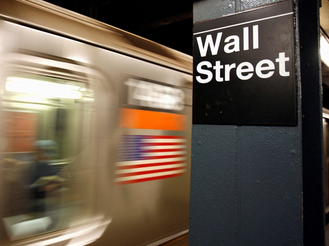 Traders on Wall Street are eagerly awaiting the Federal Reserve's imminent decision on interest rates. Photo: Reuters