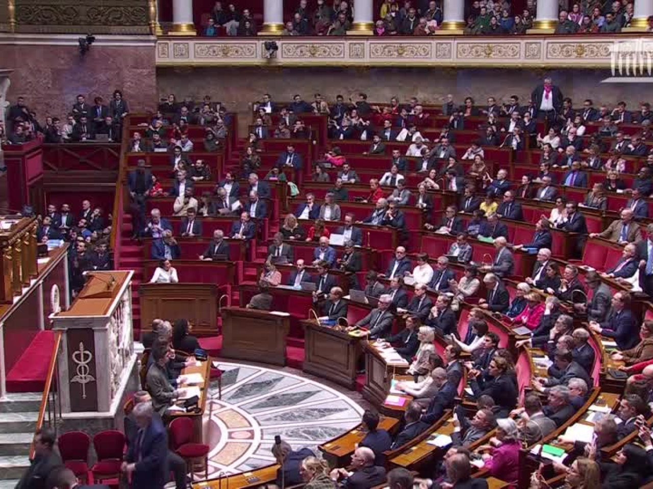 法國國民議會僅以13票的微弱多數通過草案。(路透社)