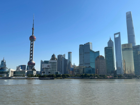 ADB上調今年內地經濟增長預測0.1個百分點至4.8%，維持明年增長預測4.3%。（港台圖片）