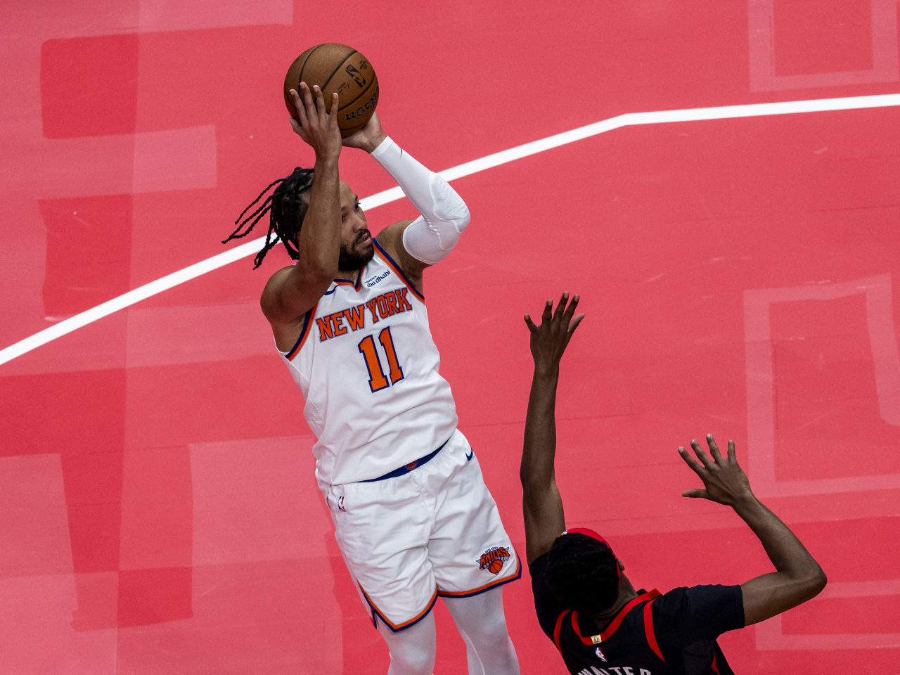 Jalen Brunson led the charge for New York in their dominant road triumph over Toronto. Photo: Reuters