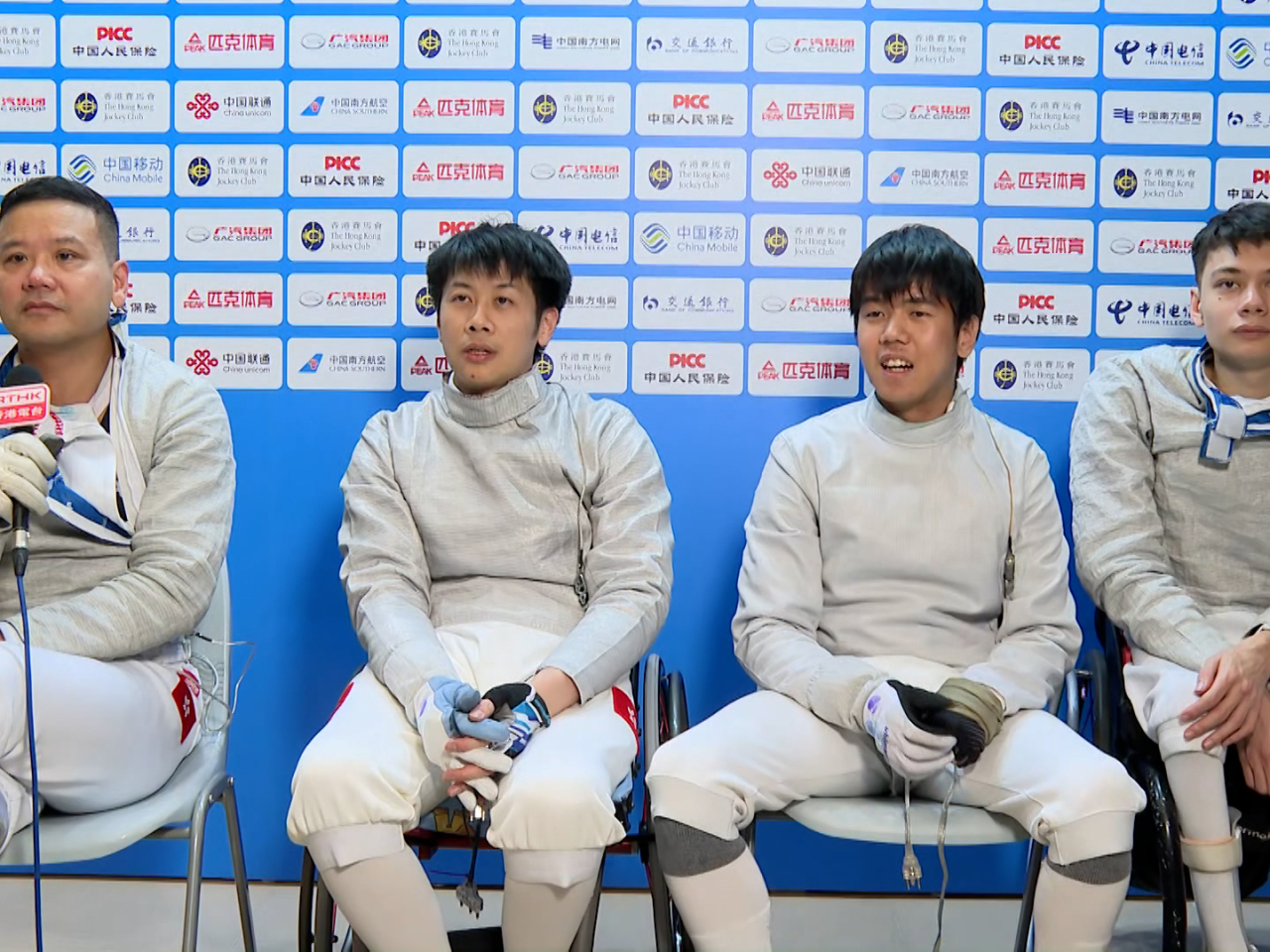 港隊派出鄺遠興（左一）、陳曦（右一）、李尚豪（右二）及梁肇麟（左二）先後上陣。