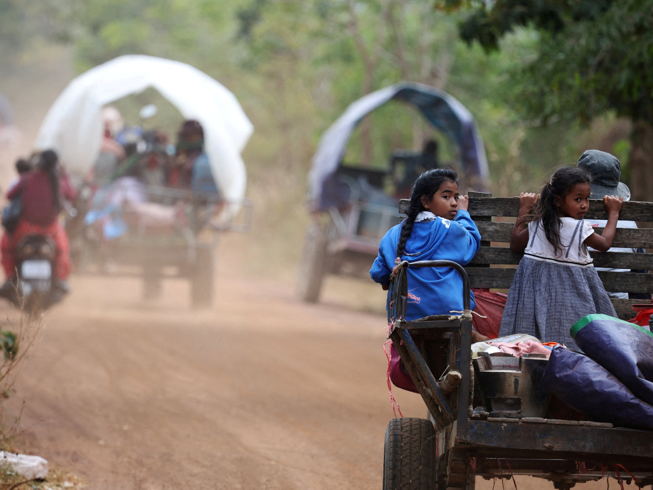 柬埔寨說，泰柬近期的邊境衝突導致9名柬埔寨平民死亡、超過12萬人已經撤離。（路透社）