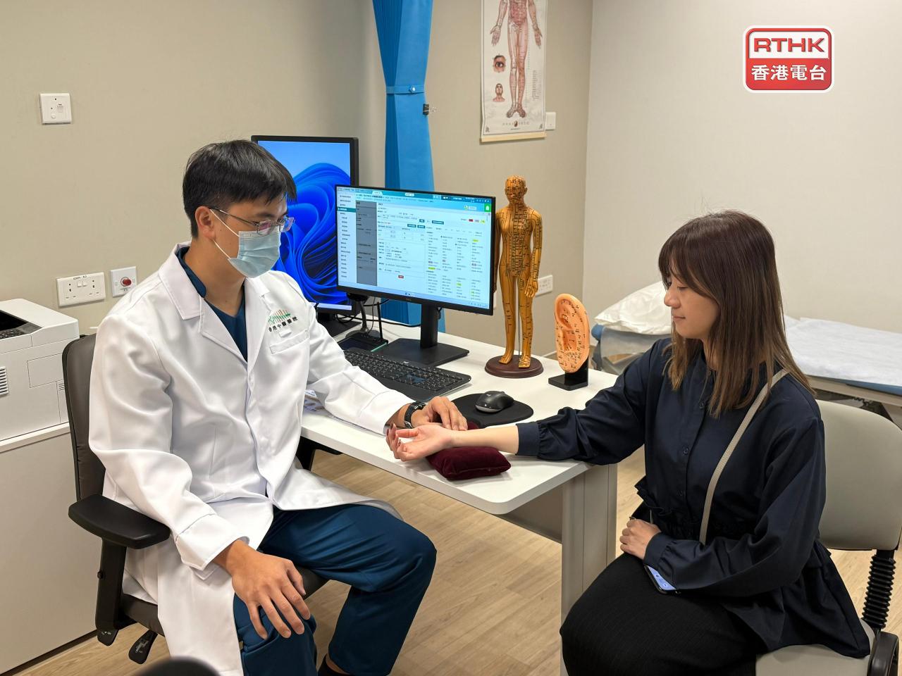 中醫醫院今日起分階段投入服務，第一個月的預約已滿。（盧紫菁攝）