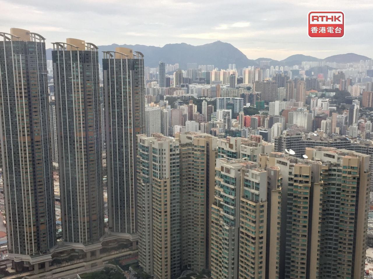 首11個月中原城市領先指數（CCL）升3.92%，今年樓價結束3年跌勢回升。（港台圖片）