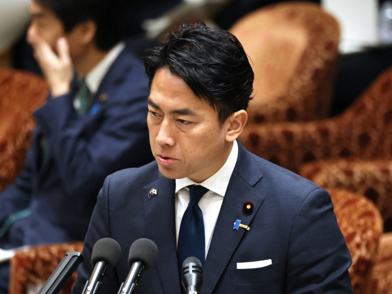 小泉進次郎表示，與美國國防部長赫格塞斯就日中戰機「雷達照射」事件舉行電話會談。（法新社資料圖片）