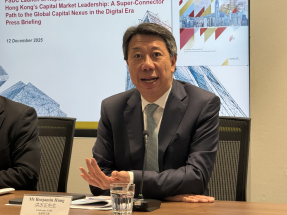 洪丕正稱香港具有聯通內地市場及投資者的獨特優勢，期望金融措施更趨便利化。（趙嘉駿攝）