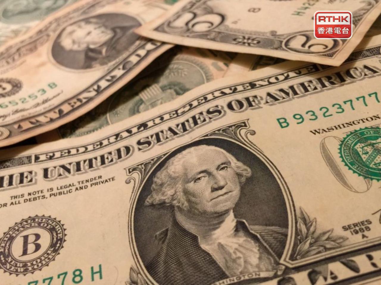 美元指數回穩，較早時報98.391。英鎊兌美元下跌0.2%。（港台圖片）