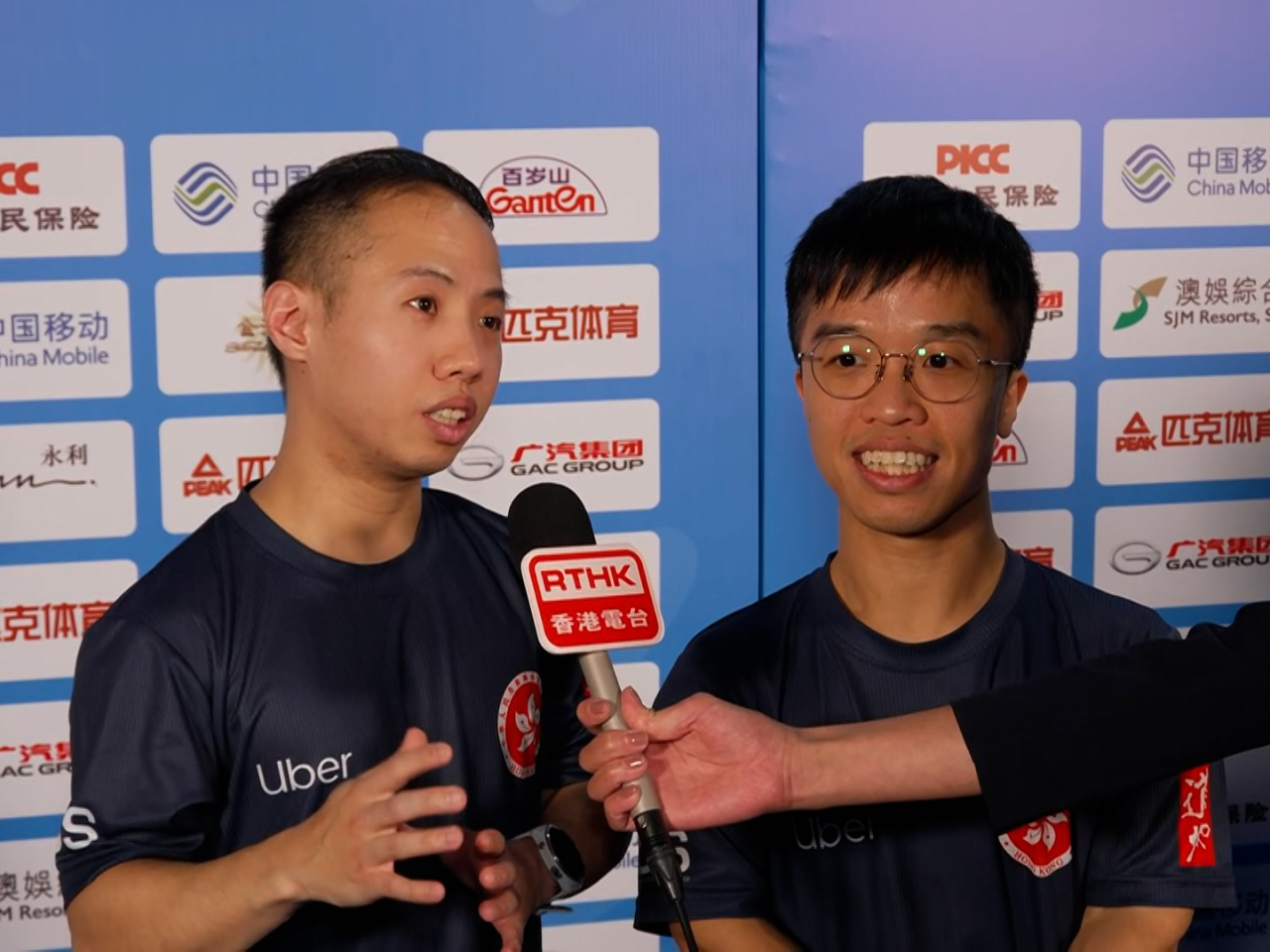 The Hong Kong duo beat Sichuan in straight sets in the men's doubles SH6 event.