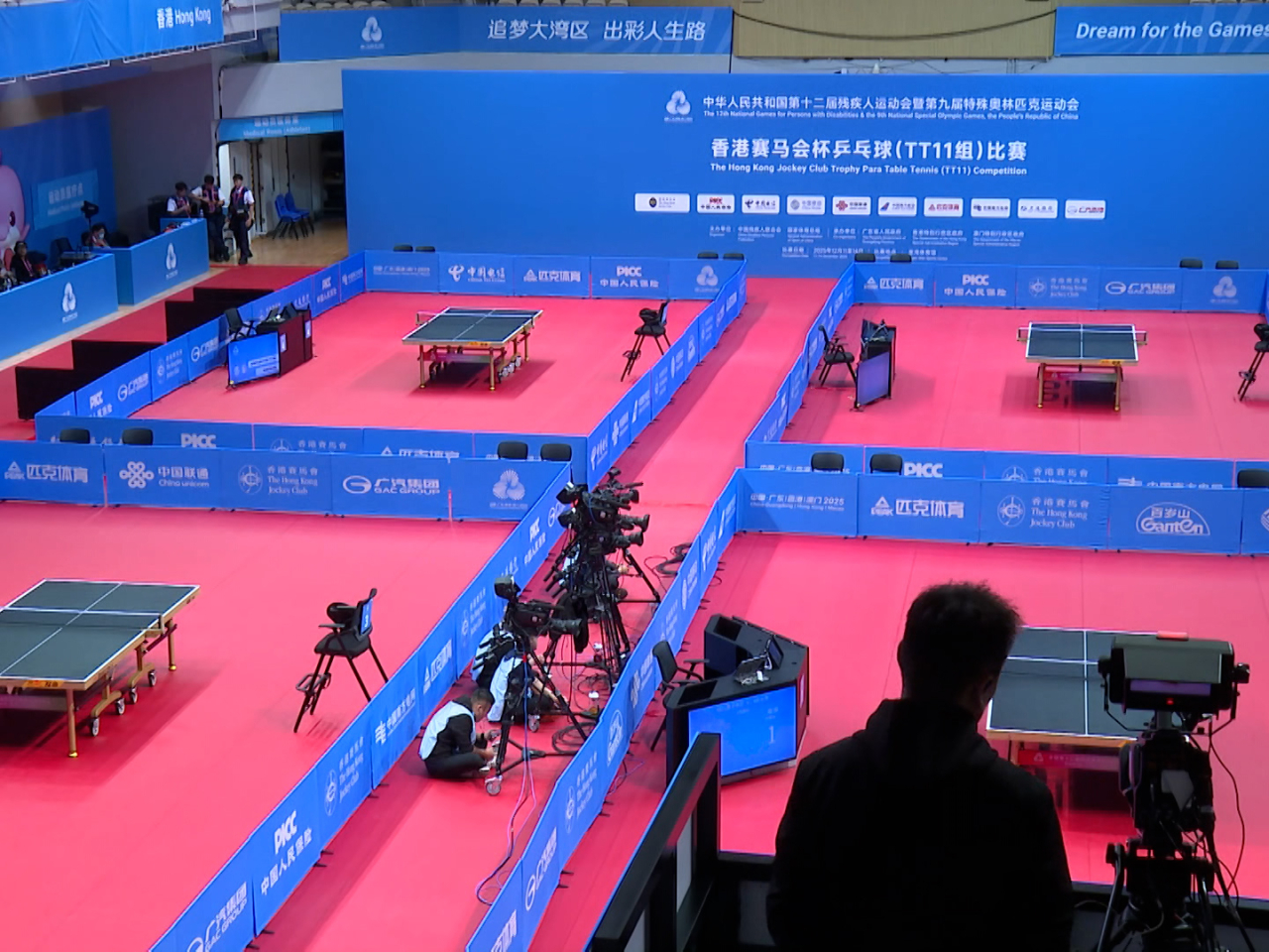 Four bronze medals were claimed across both the men's and women's singles and doubles events at Tsuen Wan Sports Centre.