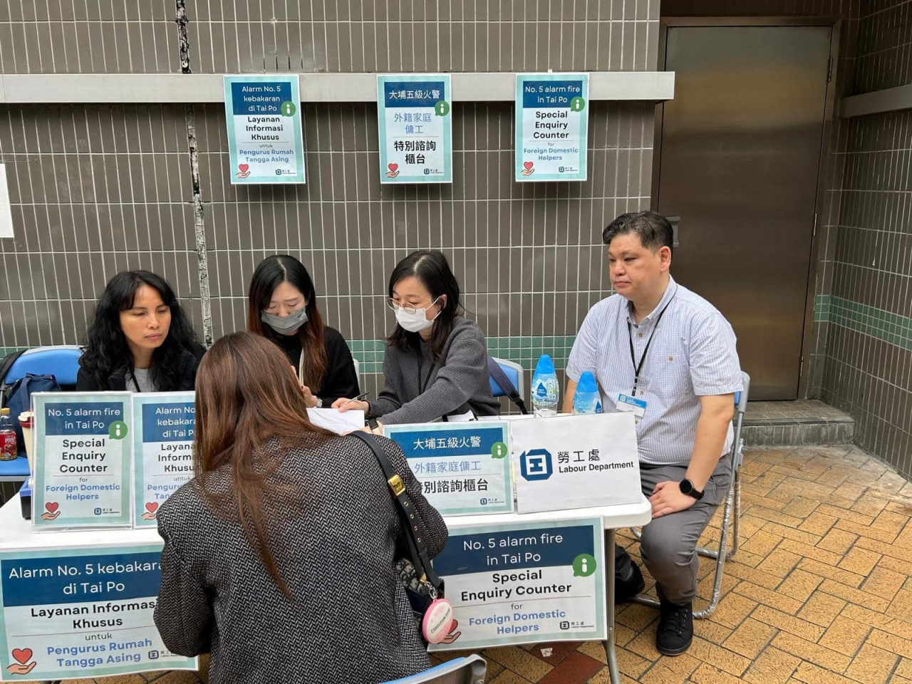 孫玉菡表示，政府致力向在大埔宏福苑火災中受影響的外傭提供支援及協助。（勞福局社交網站）