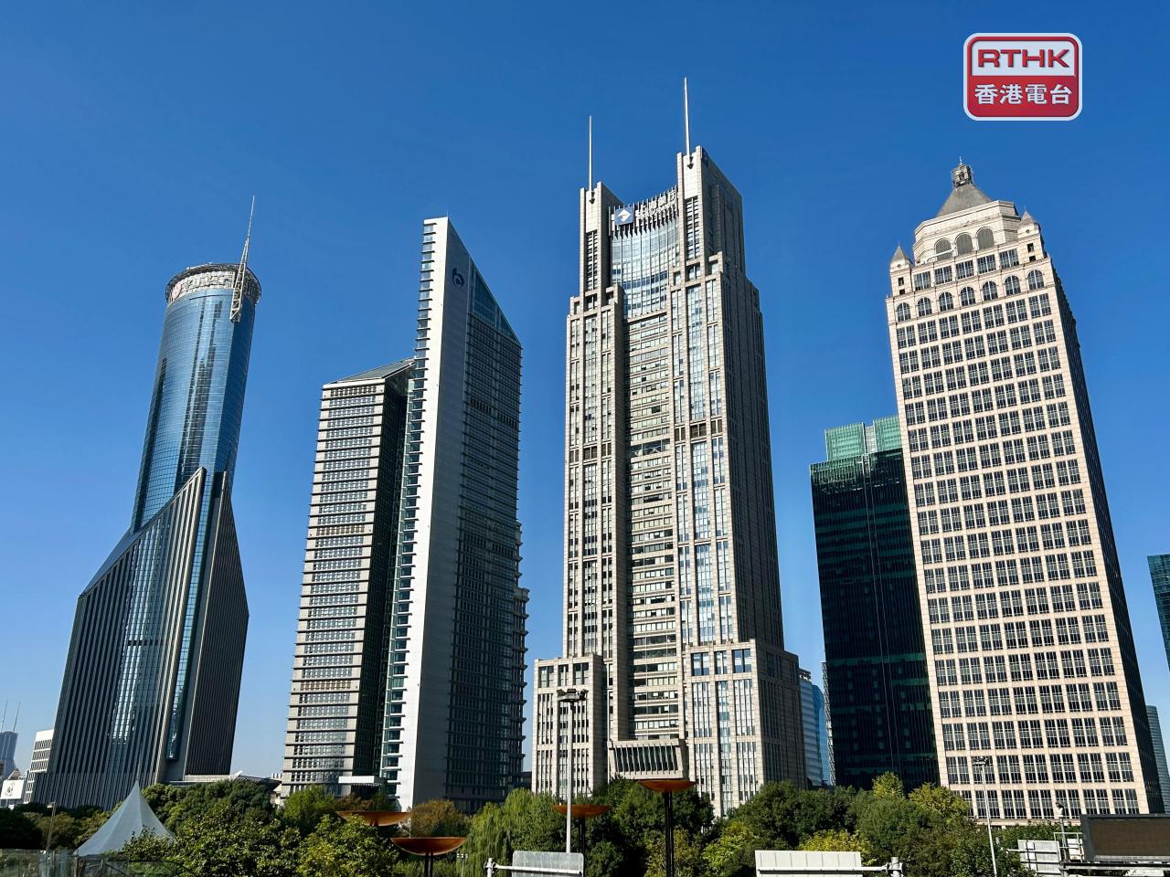 國家外匯管理局局長朱鶴新主持召開黨組（擴大）會議，提出要加大外匯支援實體經濟力度等。（港台圖片）