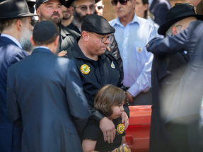 Australian PM vows to 'banish evil of antisemitism'