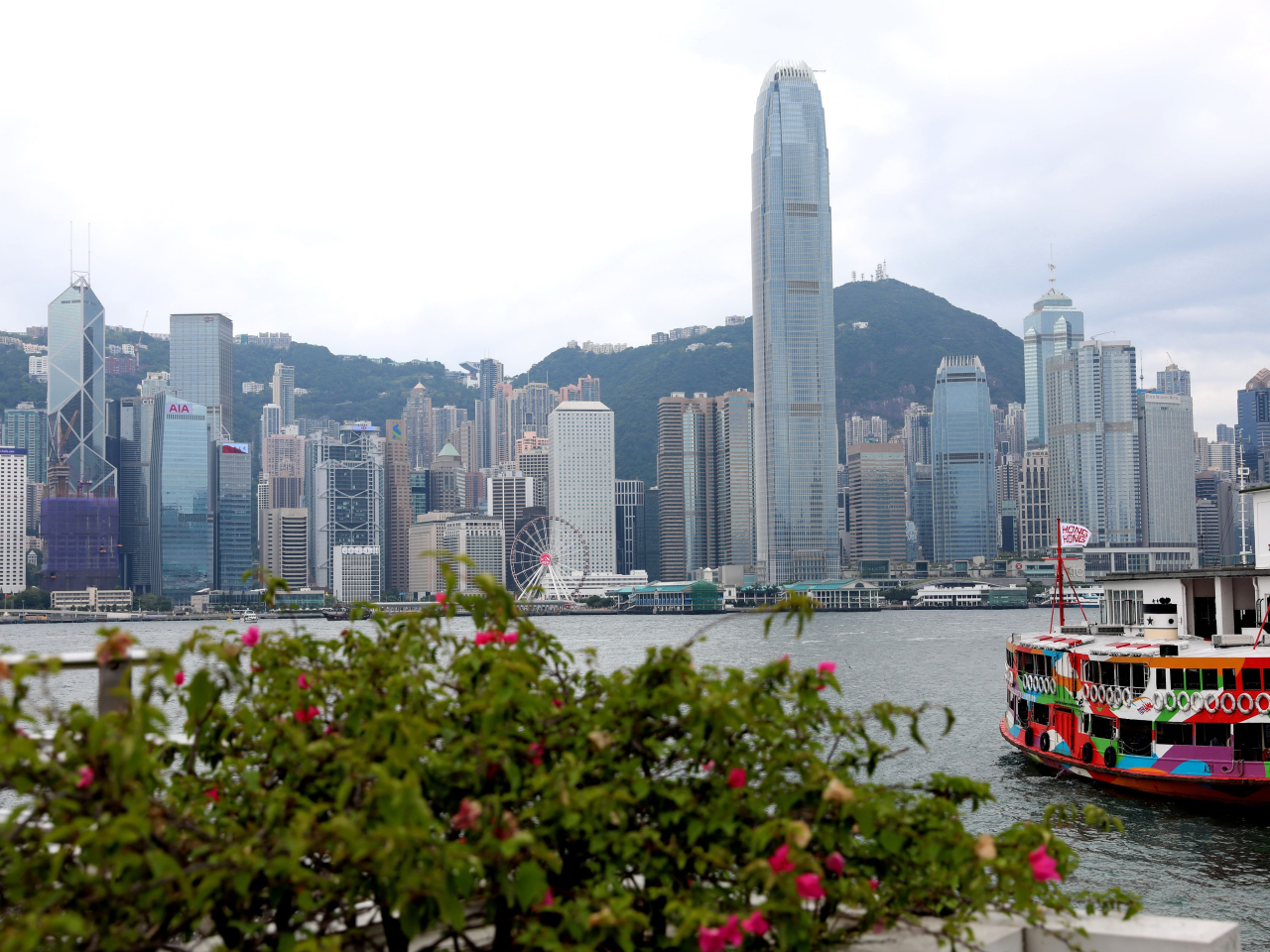 恒生銀行上調本港今年經濟增長預測0.7個百分點至3.2%，第4季經濟增長3%。（新華社資料圖片）