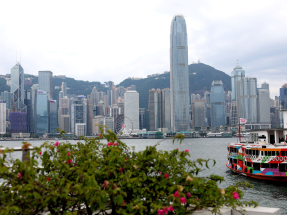 恒生銀行上調本港今年經濟增長預測0.7個百分點至3.2%，第4季經濟增長3%。（新華社資料圖片）