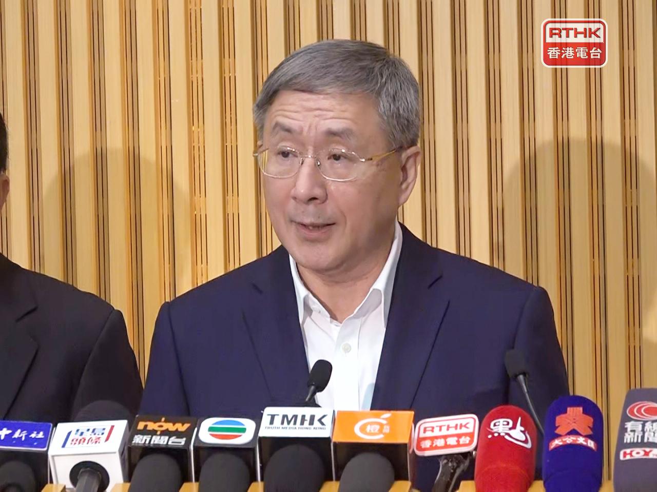 卓永興公布，就大埔宏福苑五級火，政府將向業主派發每年15萬元租金補助金，為期2年。（郭志強攝）