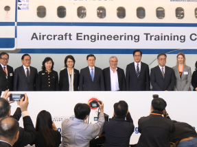 李家超：香港發展飛機部件處理及交易中心邁出重要一步