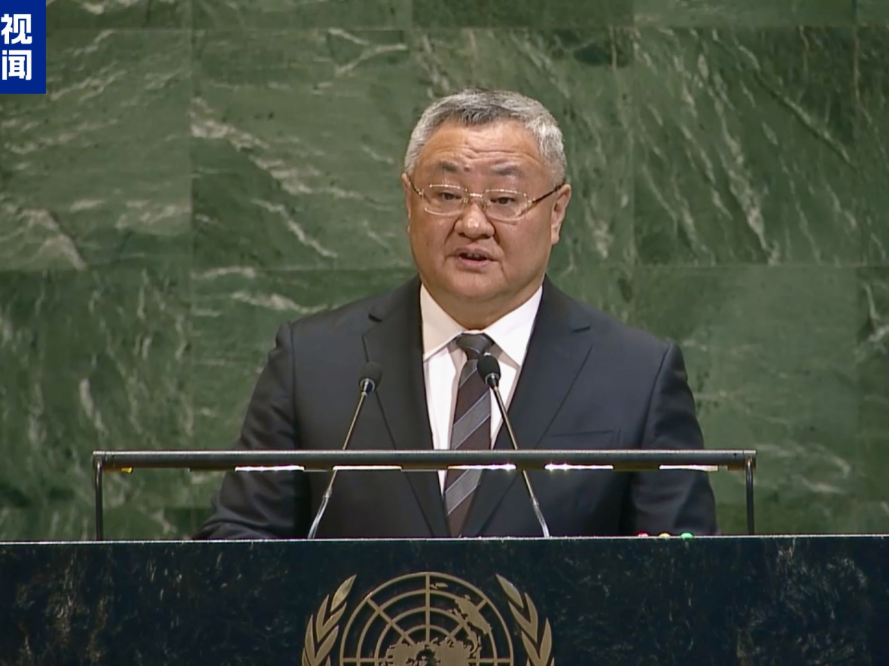 傅聰表示，中方決不允許否認和歪曲侵略歷史，決不允許軍國主義死灰復燃，決不允許歷史悲劇重演。（央視圖片）