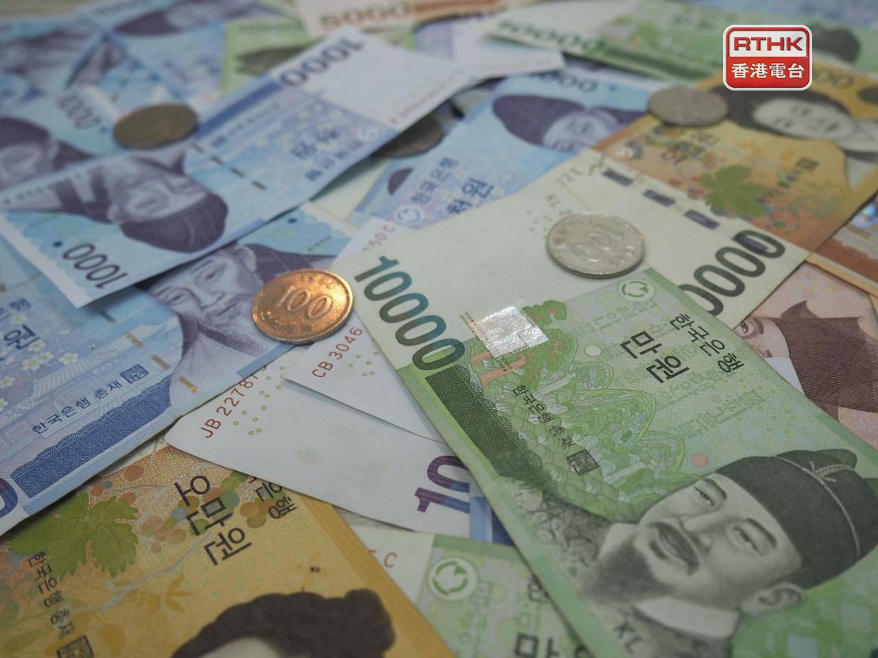 韓國央行宣布臨時措施，增加在岸外匯市場美元供應，以抑制韓元跌勢。（港台圖片）