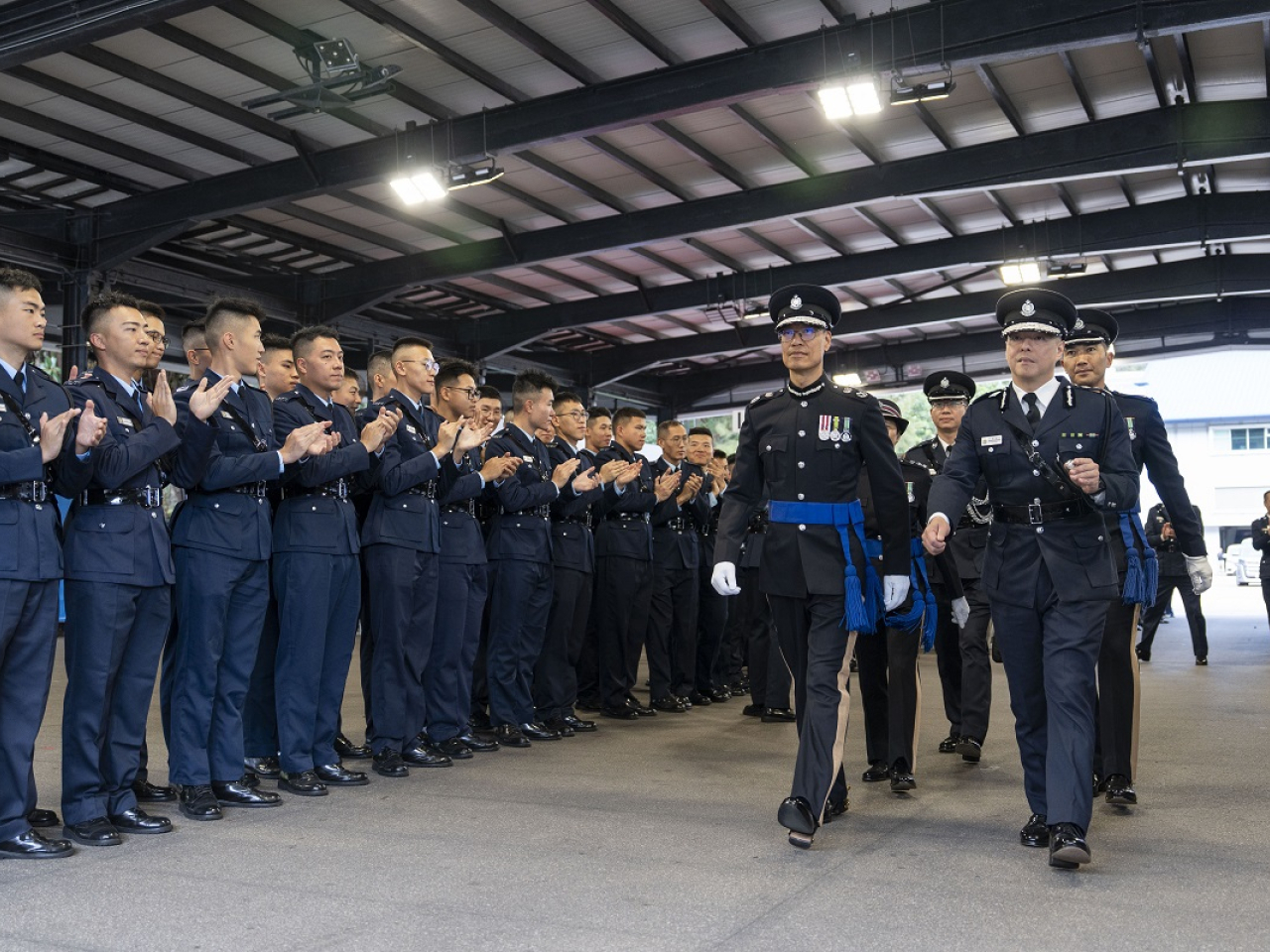 葉雲龍寄語學員，日後面對各種挑戰時要銘記初心。（政府新聞處）