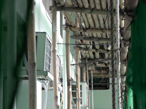 甯漢豪：可探討經政府或獨立法定機構進行維修工程招標