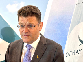 賀以禮退休離開太古集團，辭任太古公司常務董事、國泰航空常務董事及主席等職務，明年5月13日生效。（港台圖片）