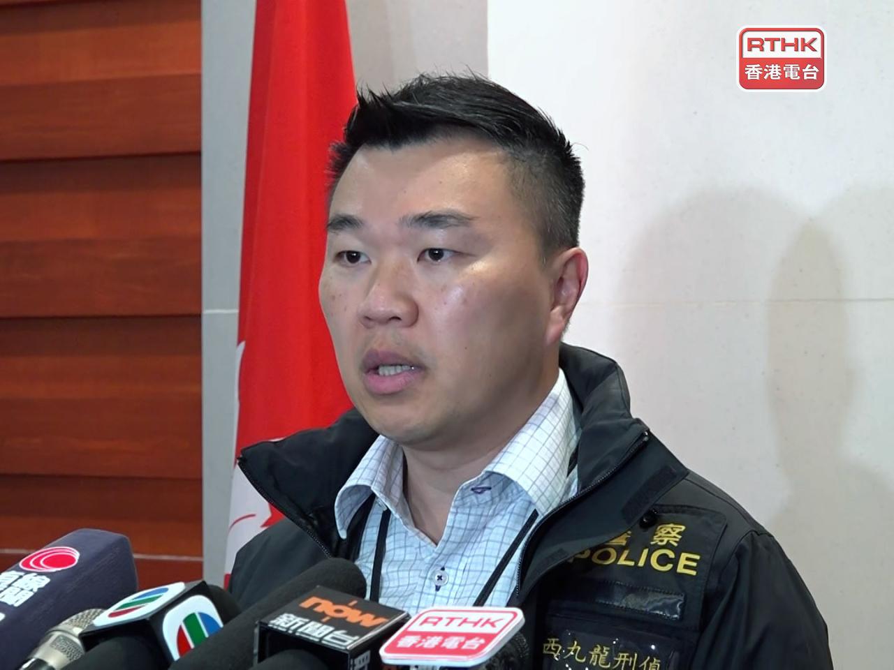 賈錦琳說，這間公司涉嫌造假的證書，包括用來檢測塵埃、噪音和震動的儀器。（陳裕行攝）