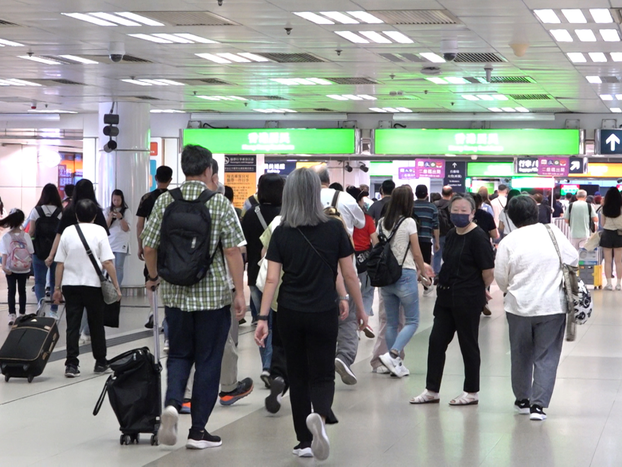 The government says it will ensure orderly operations of the border control points. File photo: RTHK