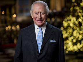 查理斯三世讚揚那些在緊急情況下自發伸出援手的人所展現的勇氣。（路透社）