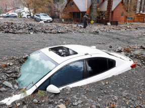 Winter storms cast pall over US holiday travel