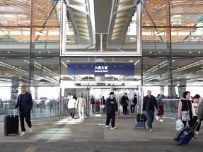 Checkpoints packed as HKers return from holiday break
