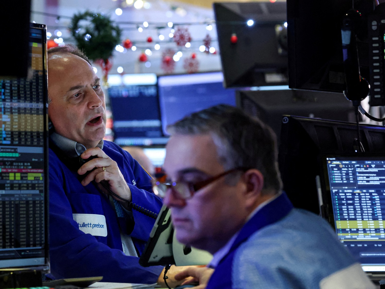 Wall Street ended lower as AI and tech stocks declined. Photo: Reuters