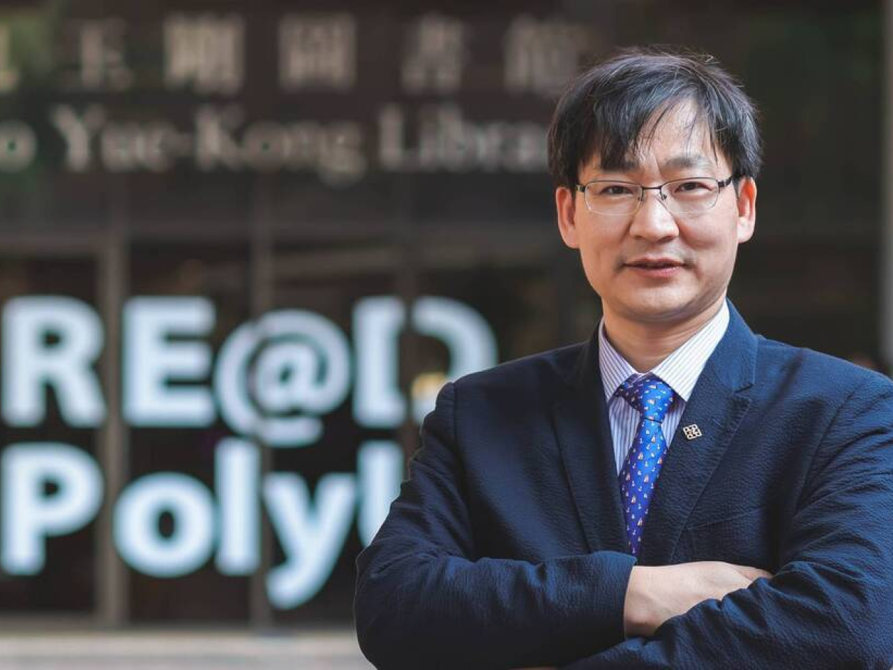 理工大學王鑽開團隊研發耐酸水凝膠，具抗菌和促進癒合效果。（科學網）