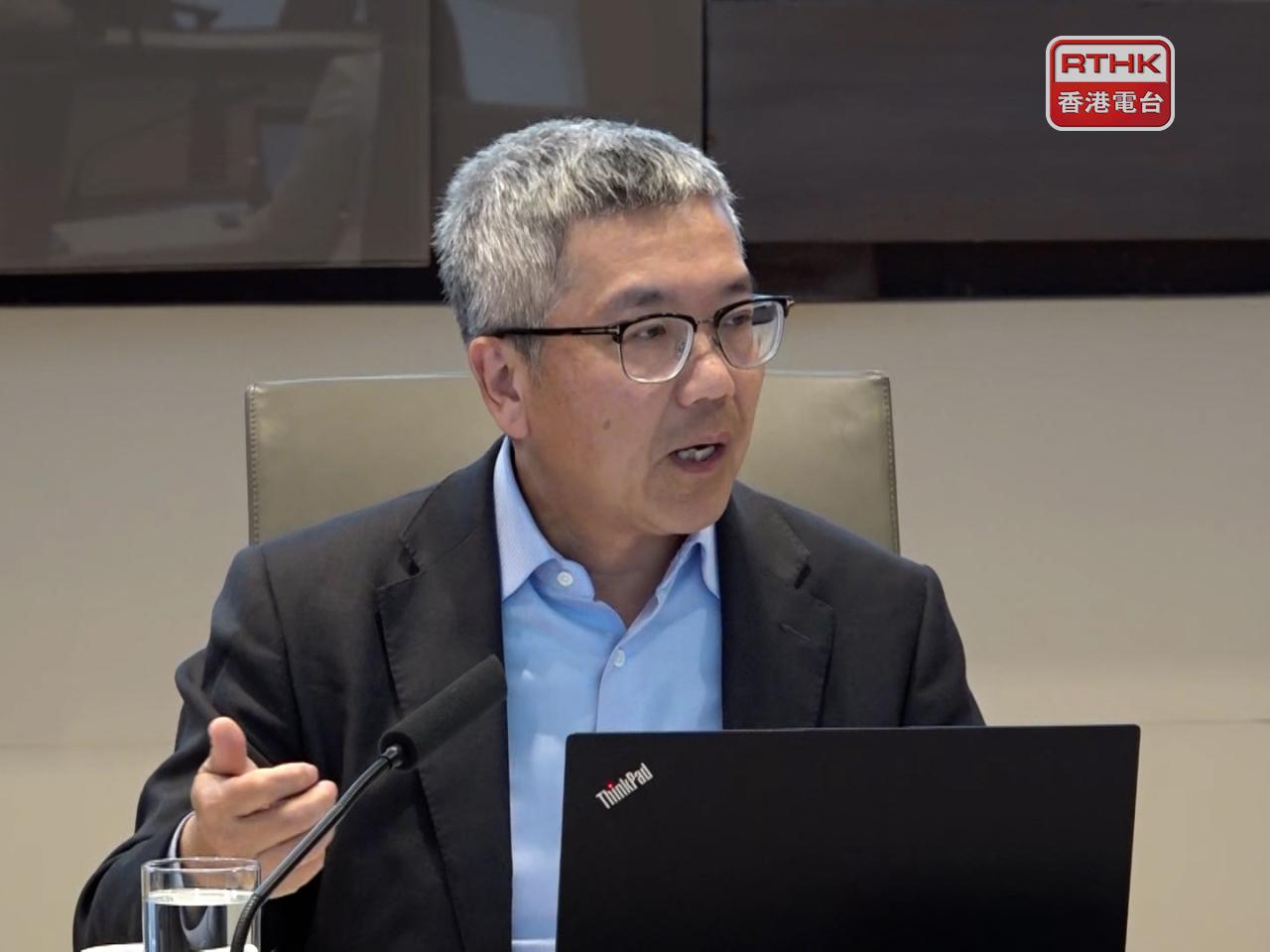 阮國恒提醒，市民不要假設自己不會被騙，「智安存」可避免資金在未經授權的情況下被騙徒轉走。（周國安攝）