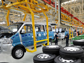 內地12月官方製造業PMI升至50.1，為今年3月以來重上50以上的擴張區間。（新華社資料圖片）