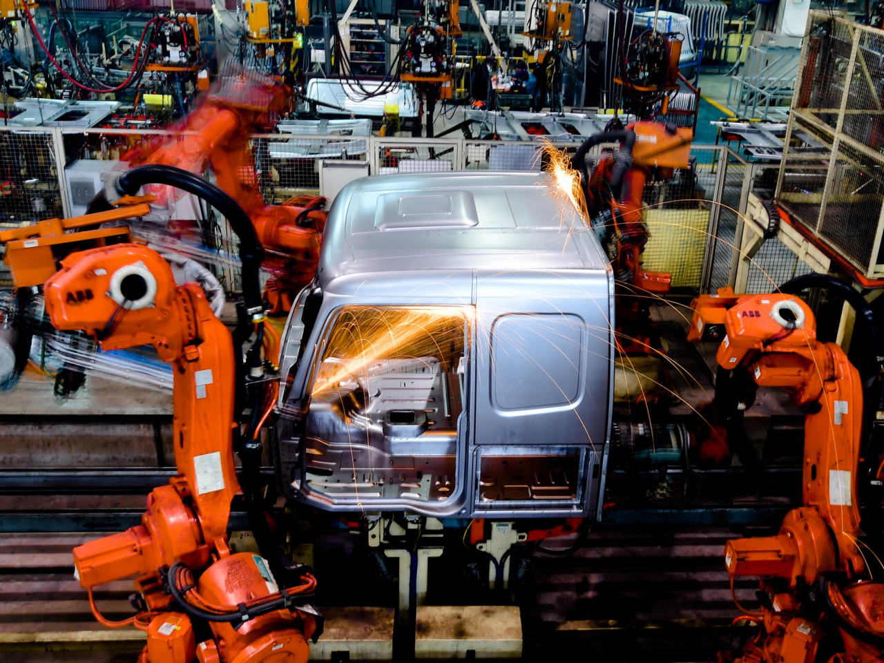 由標普全球編制的12月內地製造業PMI報50.1，重上50以上的擴張區間。（新華社資料圖片）