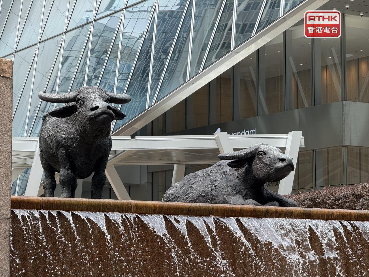 陳政深料明年投資者更關注企業基本面，股市或面對較大波幅。（港台圖片）