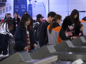 Hotels on song as mainlanders stay for the holiday