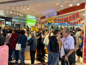 西九龍中心先施最後一日營業　不少巿民到場購物