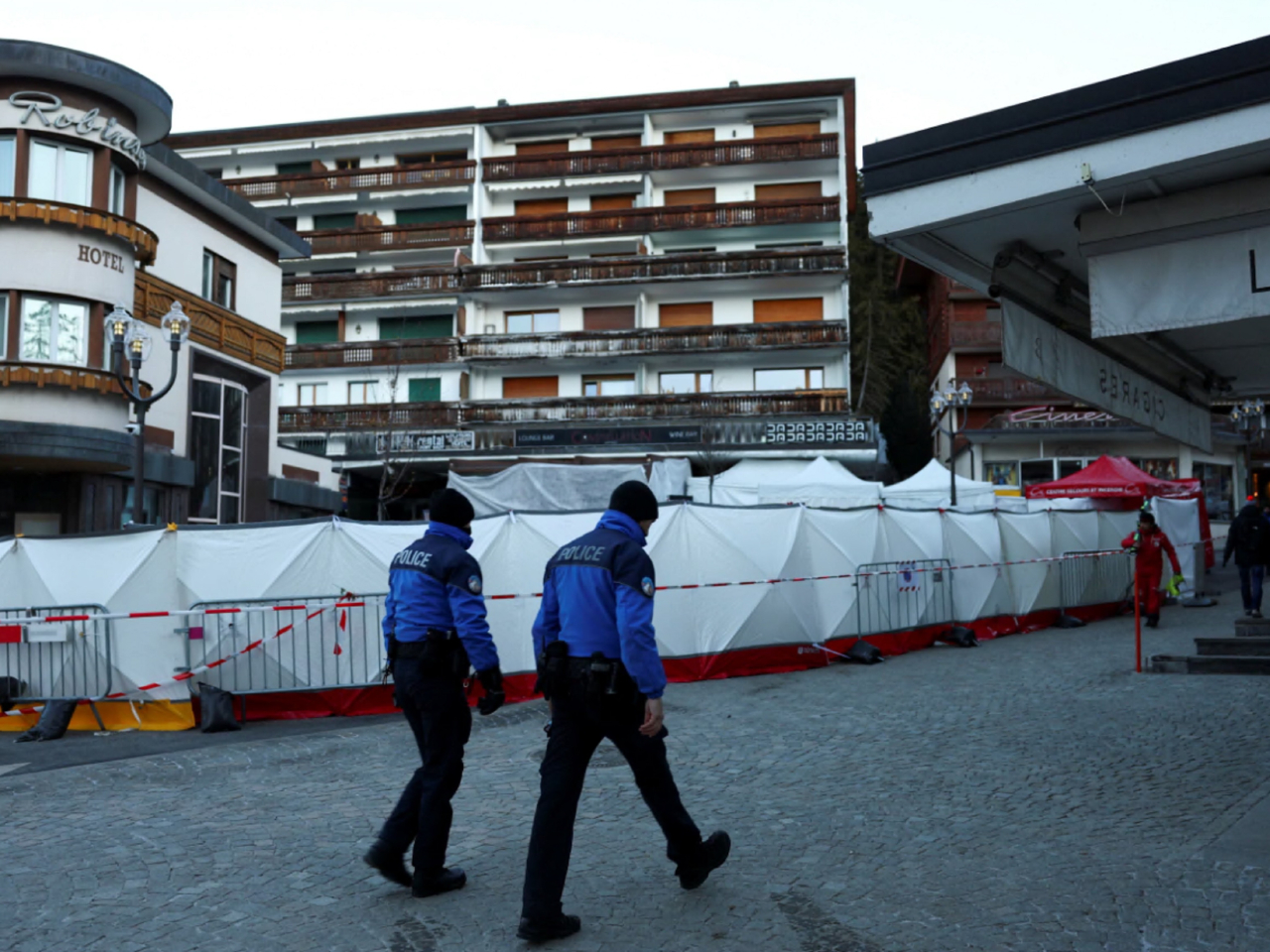 發生嚴重火警的星座酒吧仍然封閉調查。（路透社）