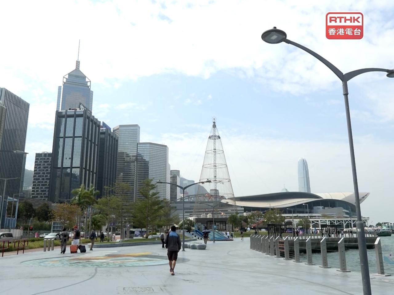 天文台表示，本港上月遠較正常溫暖，全月平均最高氣溫22.4度、平均氣溫20.2度。（港台圖片）