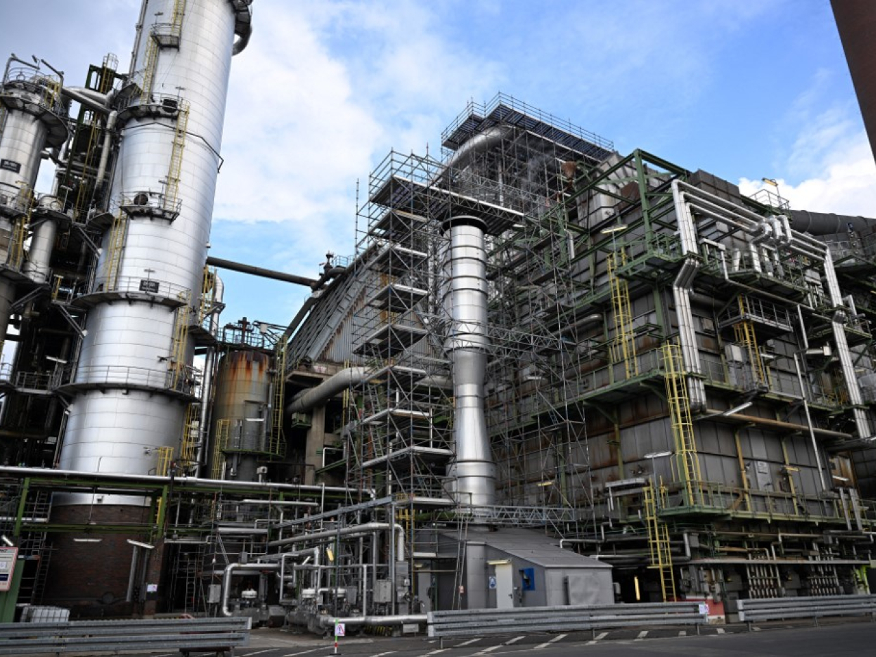 英美期油高收約1.7%或以上，市場正評估委內瑞拉局勢動盪對原油供應的影響。（法新社資料圖片）