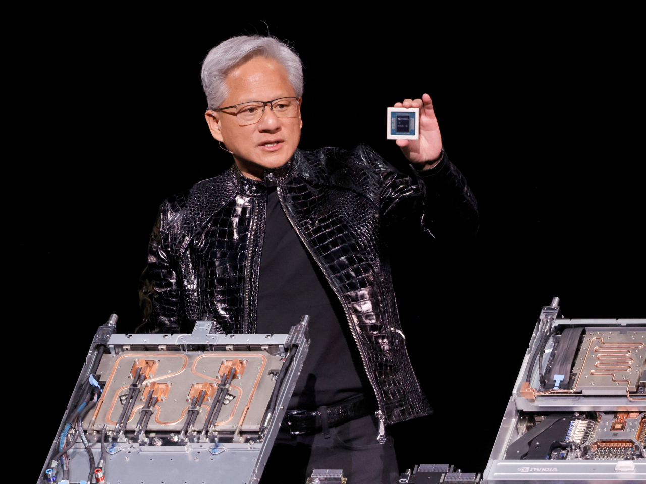 黃仁勳表示，旗下新一代Rubin晶片已全面投產，計算能力達到上一代晶片的5倍。（路透社）