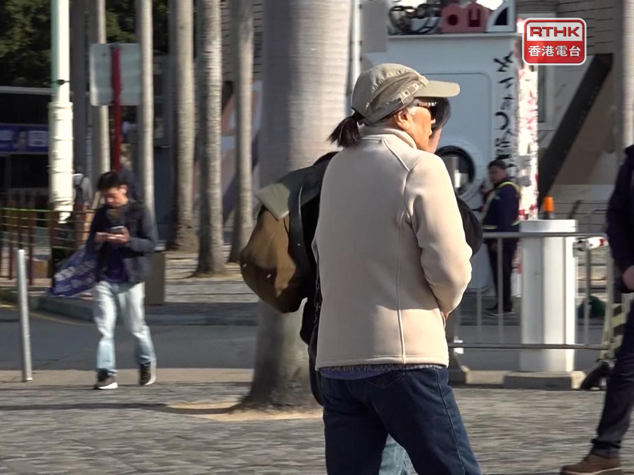 天文台預測今晚及明早寒冷，市區最低氣溫約11度。（郭志強攝）