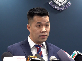 元朗警區反三合會行動組第一隊督察聶鎮緯說，調查顯示該名16歲少年是受販毒集團以「搵快錢」的方式利誘招攬犯罪。（施華駿攝）