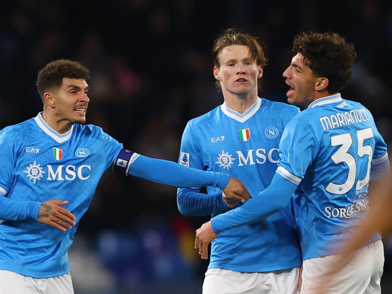 Holders Napoli recovered from two goals down to salvage a draw at Verona. Photo: Reuters